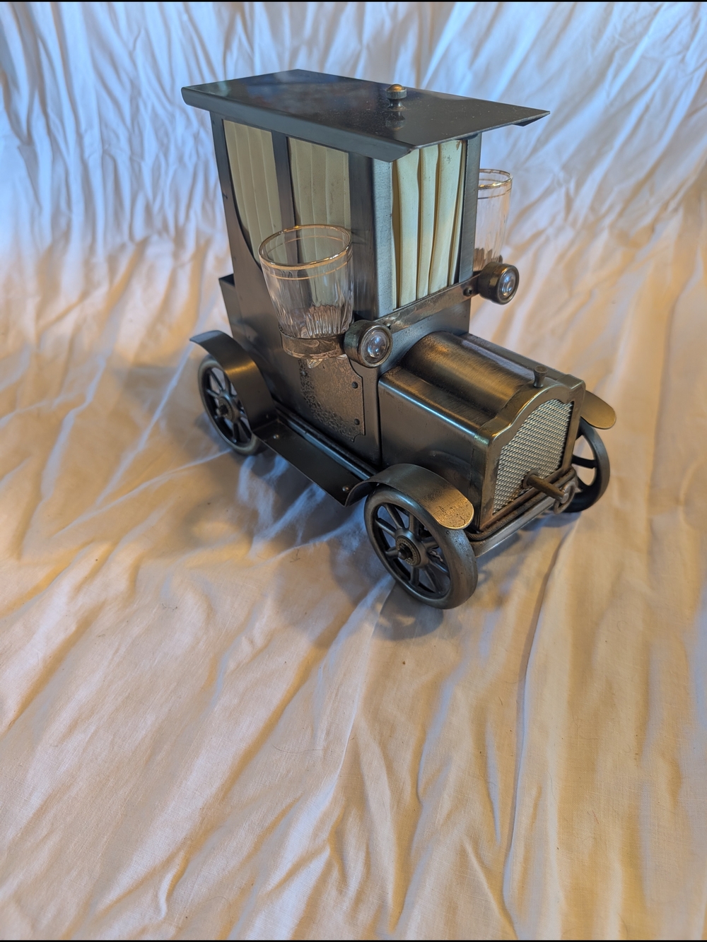 2/120$ Vintage Model T Car Music Box Bar Decanter & Shot Glasses - Mint